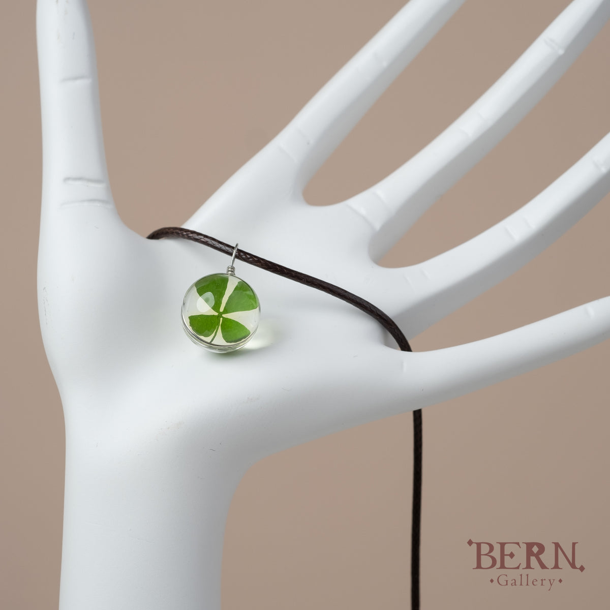 Real Four Leaf Clover Resin Necklace – Bern Gallery
